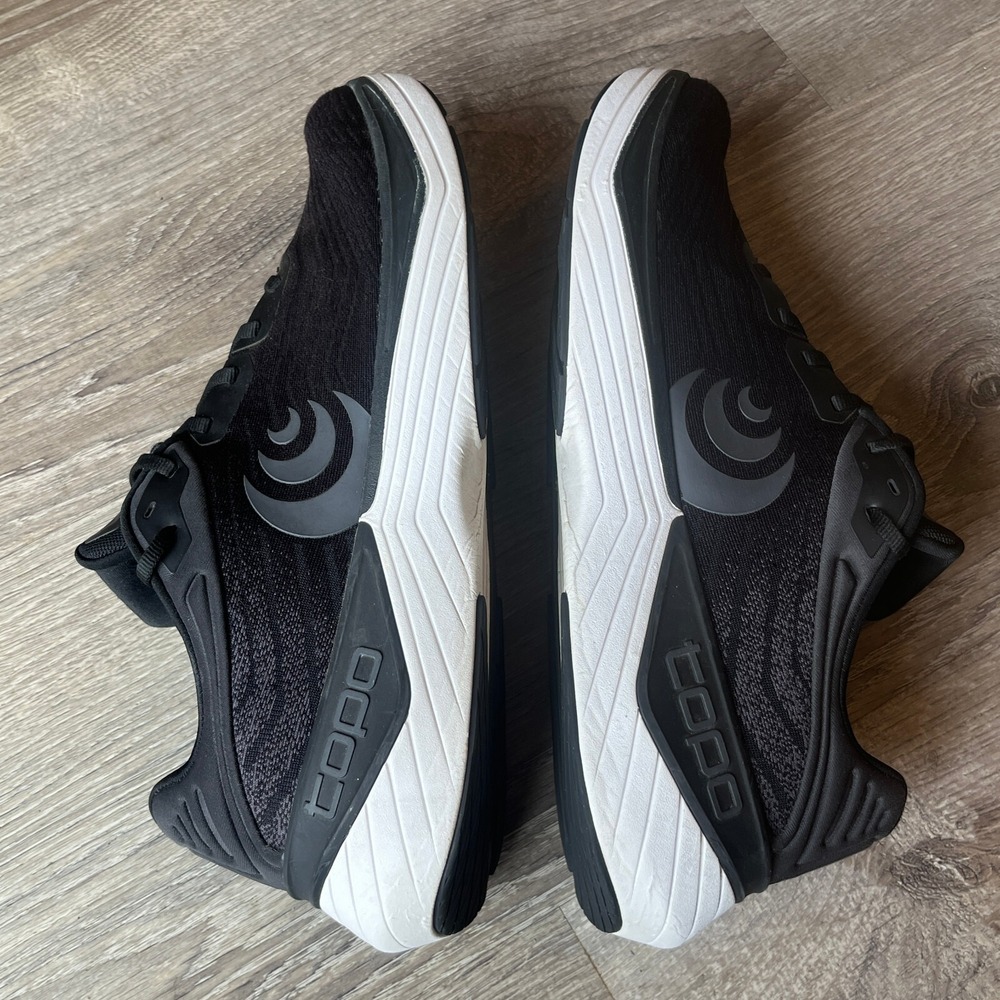 Topo Ultrafly 5 Road Running Shoes Black White Womens 12 UK 11 EU 44.5 - Picture 2 of 9